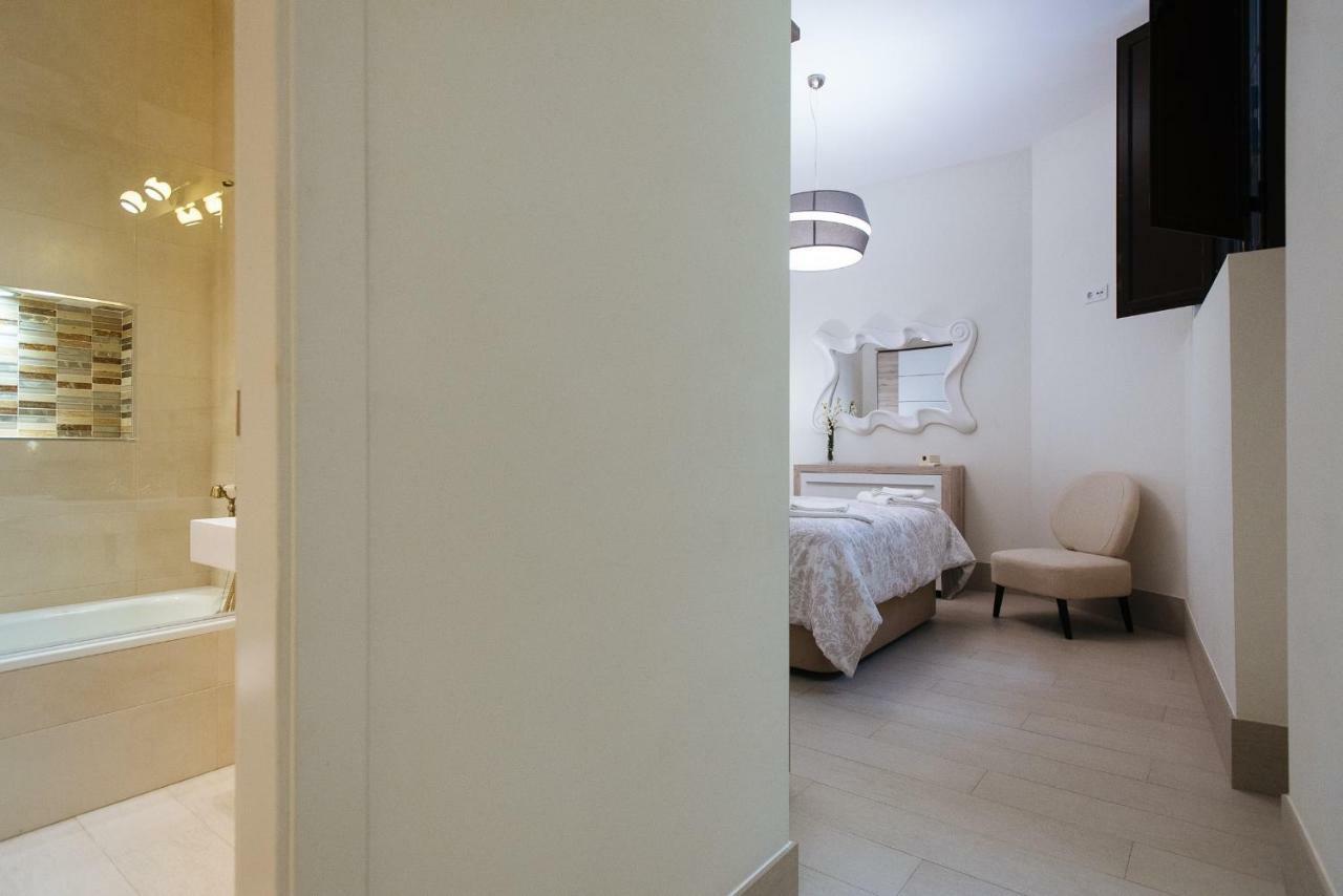 Luxury Apartment Penuelas Free Parking Σεβίλλη Εξωτερικό φωτογραφία