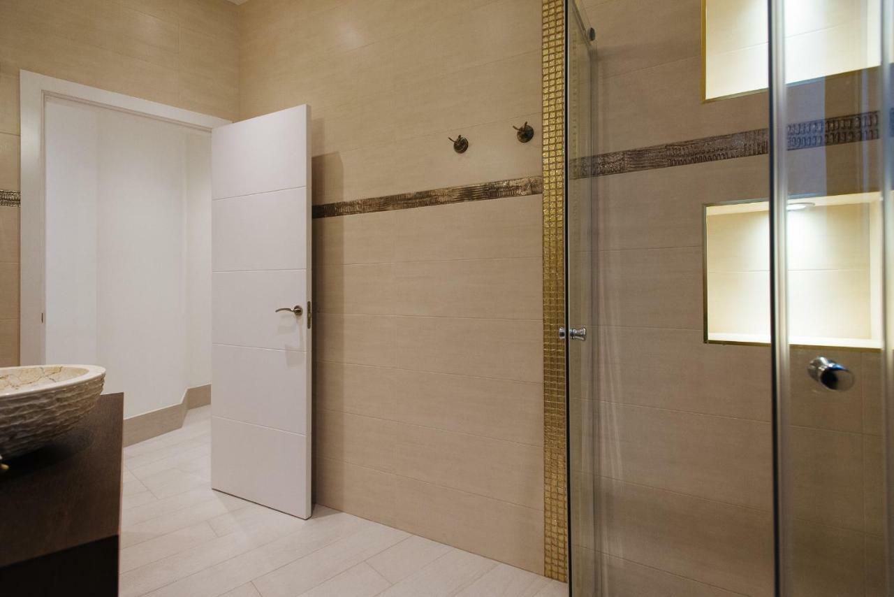 Luxury Apartment Penuelas Free Parking Σεβίλλη Εξωτερικό φωτογραφία